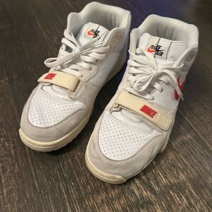 Mens used Nike air trainers